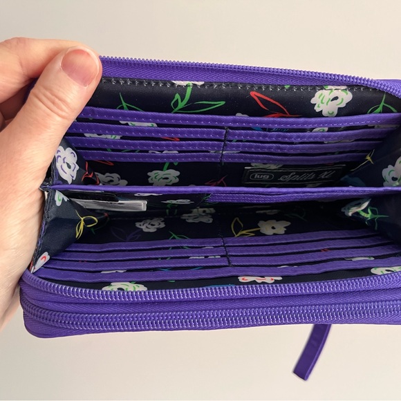 Lug splits XL Vibrant Purple Quilted Wristlet - Picture 5 of 5